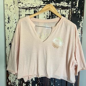 Women’s Flirtitude distressed Happiness Comes in Waves super soft crop top. XL